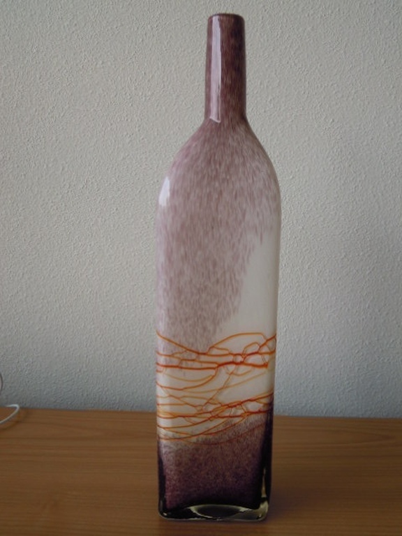 Prachtige 44 cm grote hoge vaas = mondgeblazen in perfecte staat - echt kunstwerk.  kopen? Bied vanaf 25!