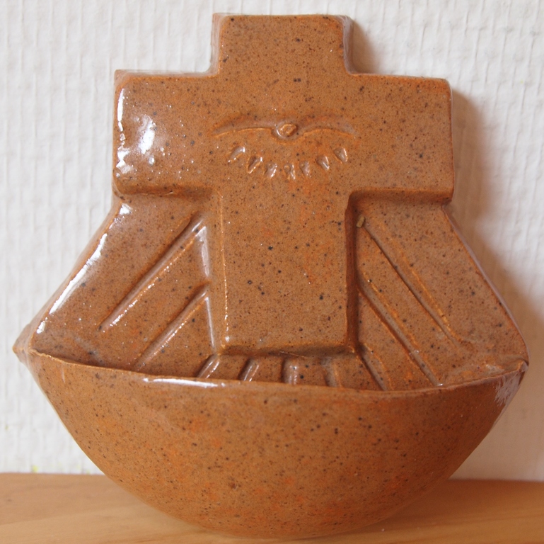 GIT Tegelen - art deco aardewerken wijwaterbakje kopen? Bied vanaf 1!