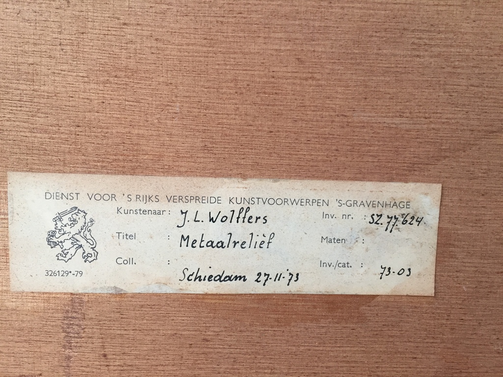 Jan Wolffers - Metaalreliëf 1973 kopen? Bied vanaf 1!