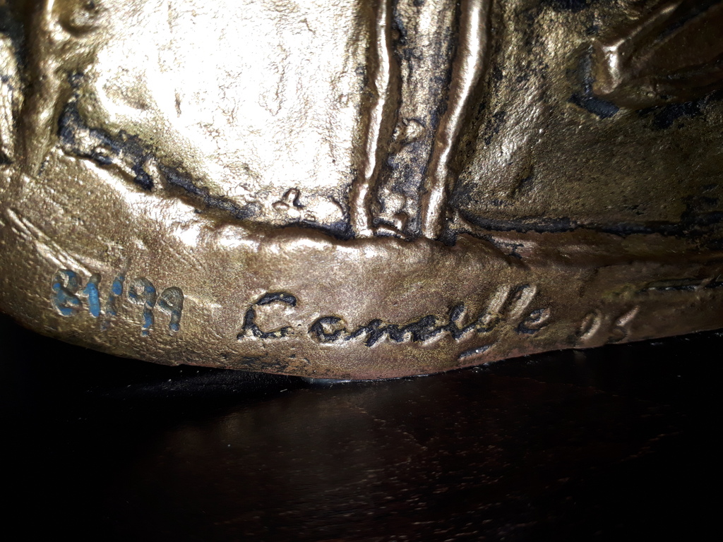 Corneille sculptuur groot Embrace kopen? Bied vanaf 850!