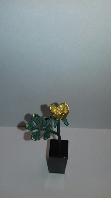 Uniek verbronsde sculptuur      * DE GOUDEN ROOS *     kopen? Bied vanaf 15!