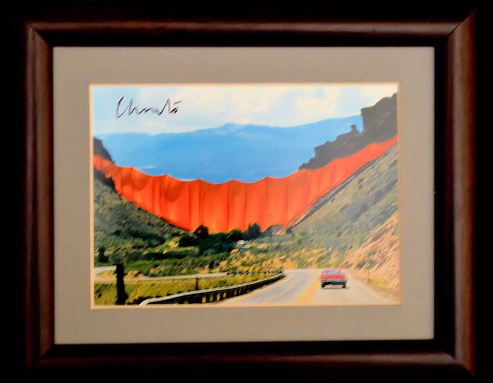 Christo- Valley Curtain-handgesigneerd- ingelijst verkocht voor € 40!