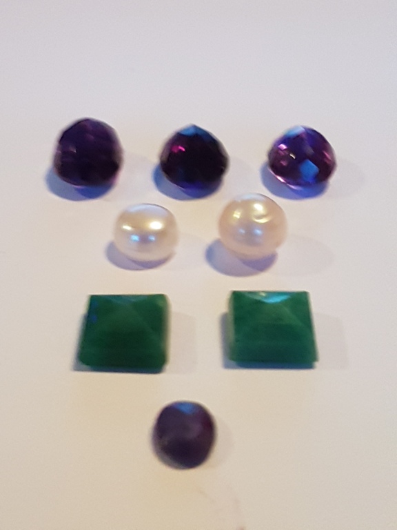 Edelstenen-Lotto Fantasia-(8pz)-3Ametiste-2Smeraldi-2Parels-1lapislazzulo blu kopen? Bied vanaf 10!