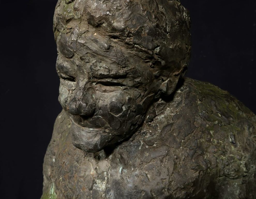 Adri de Waard: Monumentaal bronzen beeld, Aardappelschiller + Emmer/Mand (Groot) kopen? Bied vanaf 1500!