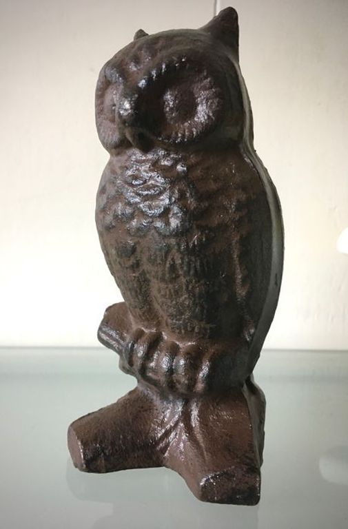 Twee stilistische gietijzeren sculpturen: Uilen - 1ste helft 20e eeuw Frankrijk kopen? Bied vanaf 19!