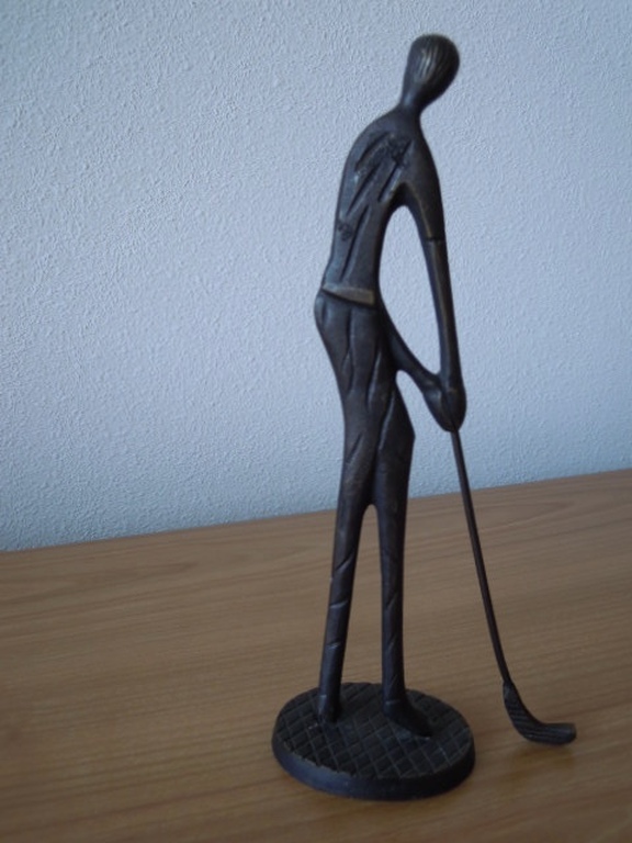 Massief bronzen beeld van golfspeler - 26 cm hoog. kopen? Bied vanaf 25!