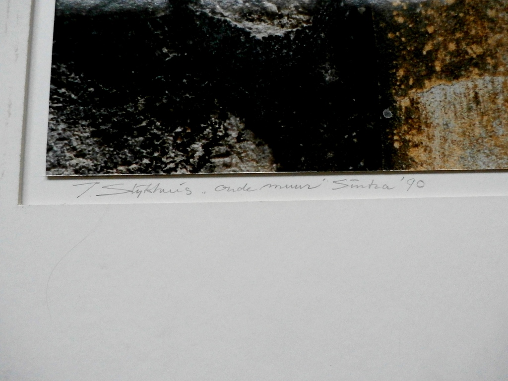 Jan Slijkhuis- foto: oude muur Sintra, Portugal - 1990 - oplage 25 kopen? Bied vanaf 35!