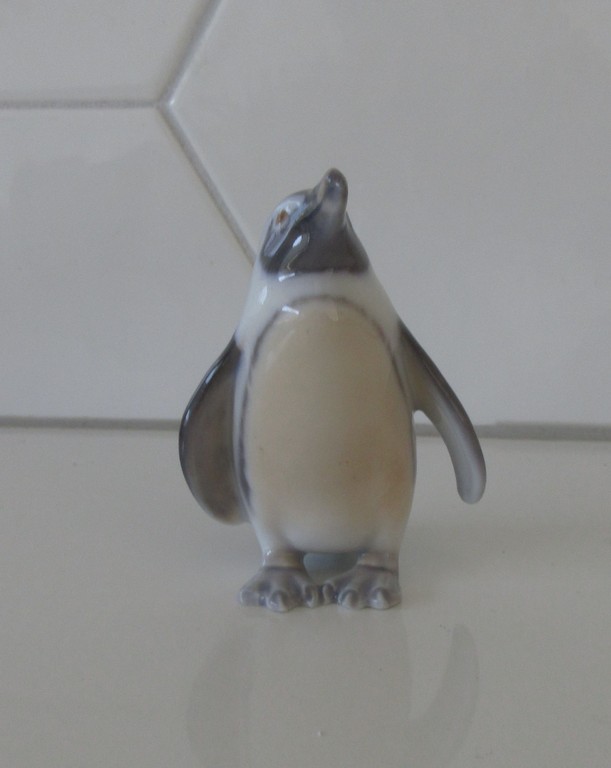 Bing & Grondahl Kopenhagen - Porseleinen figuur van een pinguin moel 1821 kopen? Bied vanaf 18!