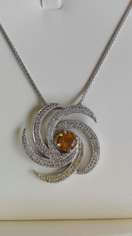 HIV Ontrafelen veiling: FranÃ§oise StÃ©phanie (by Christofelli): Halsketting kopen? Bied vanaf 3000!