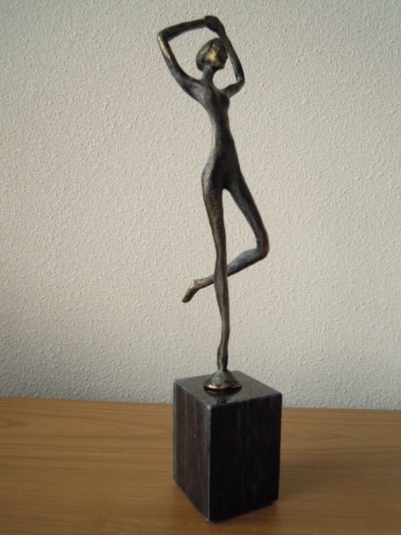 Bronzen beeld naakte dame - Corry Ammerlaan - 30 cm hoog   kopen? Bied vanaf 35!