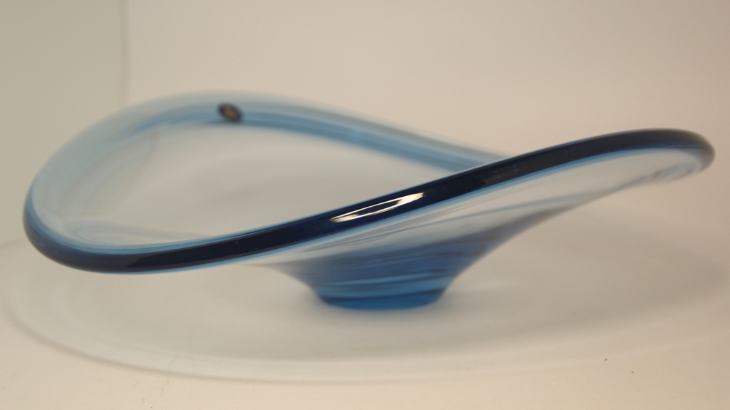 Ongespecificeerd - Per Lütken voor Royal Copenhagen: Selandia dish glazen blauwe schaal kopen? Bied vanaf 20!