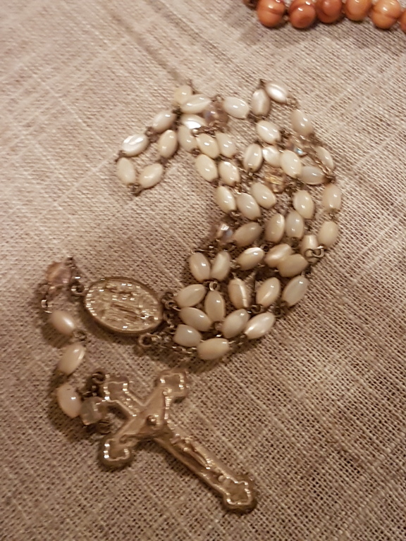 Lot van drie rozenkransen kopen? Bied vanaf 1!