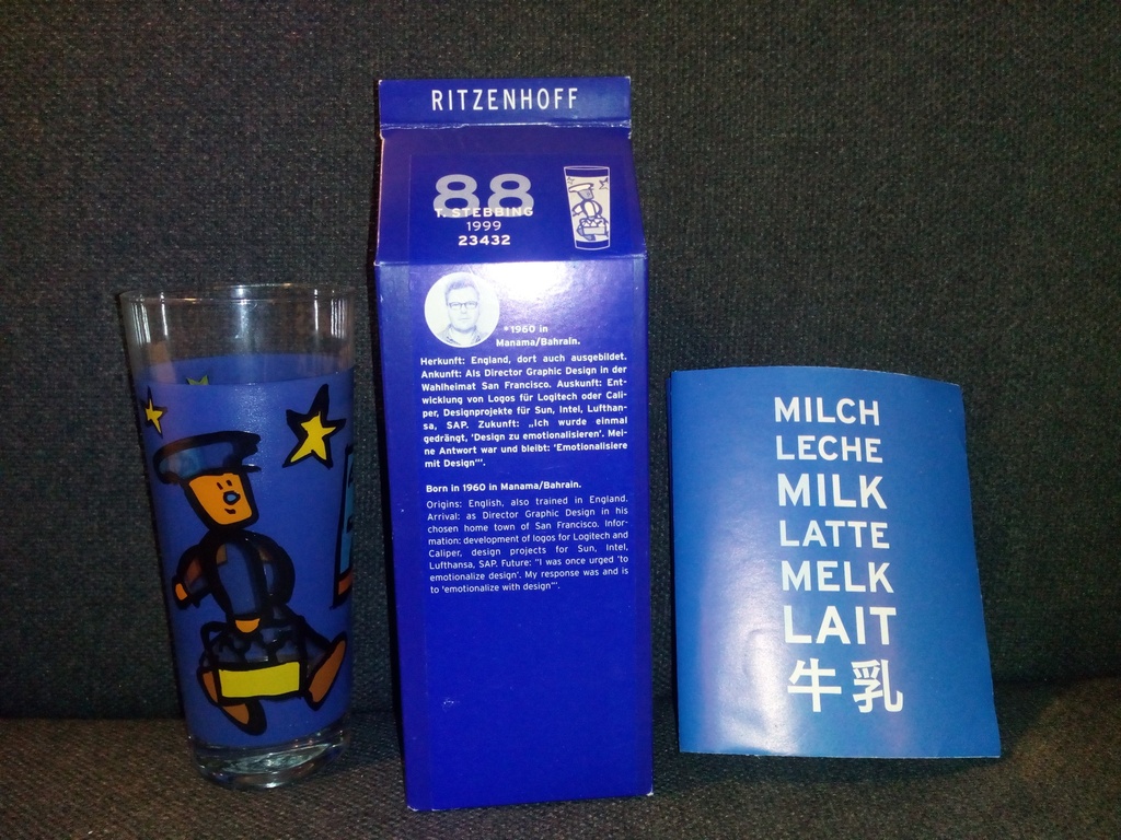 Ritzenhoff melkglazen diverse kunstenaars o.a. Mendini, 21 stuks kopen? Bied vanaf 220!