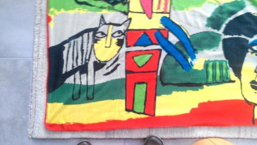 Corneille, Fleece plaid kopen? Bied vanaf 129!