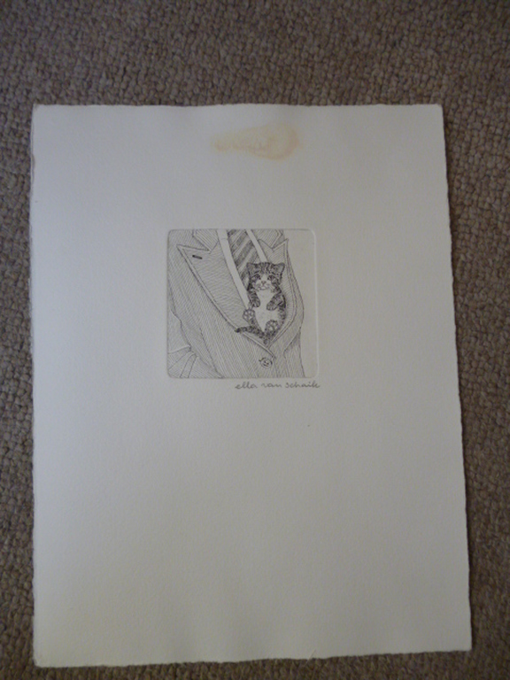 Ella van Schaik-Ets-Kitten tussen revers kopen? Bied vanaf 15!