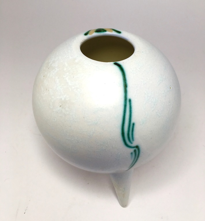 Ongespecificeerd -  Plateelbakkerij Jumbo - Vaas met stilistisch floraal decor 'Retina' 1957 Gouda kopen? Bied vanaf 29!