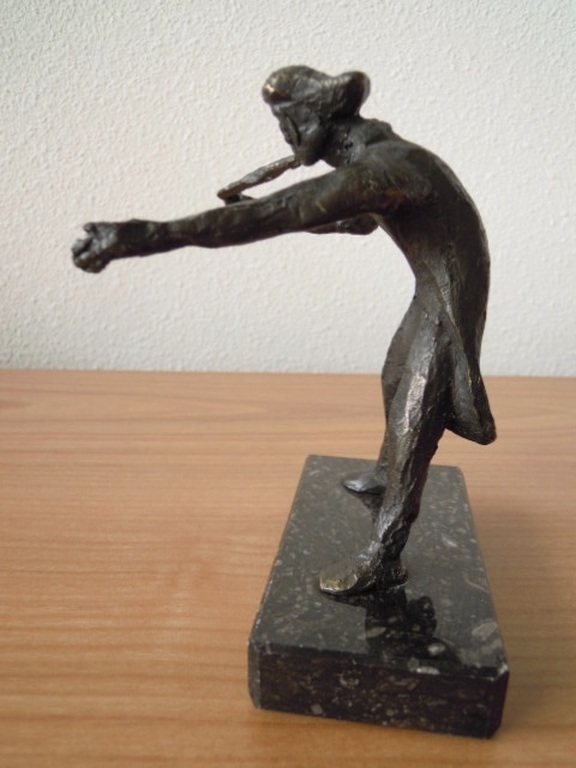 Prachtig bronzen beeld van een DIRIGENT - 14 cm hoog kopen? Bied vanaf 35!