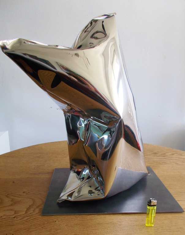 Stephen Newby,roestvrijstalen sculptuur,gesigneerd en 2008.Unica/maquette. kopen? Bied vanaf 850!
