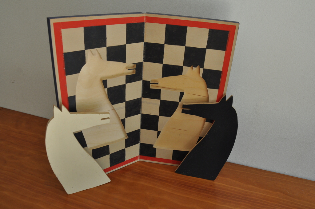 Klaas Gubbels: Schaakbord, handgeschilderd en gesigneerd oplage 30 ex. - 1992 kopen? Bied vanaf 600!