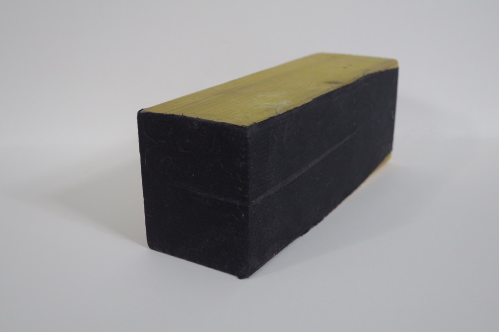 Julia Bornefeld: Beschilderd hout met stof, Black Monochrome kopen? Bied vanaf 1!