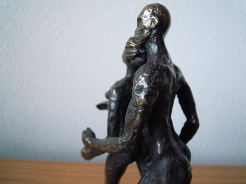 Prachtig beeld  man en vrouw 20 cm hoog - kunstenaar onbekend. kopen? Bied vanaf 65!