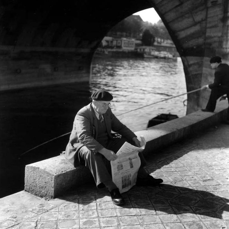 Kees Scherer (1920-1993) - Lezende man aan de Seine - Parijs ca. 1954-1962 verkocht voor € 35!