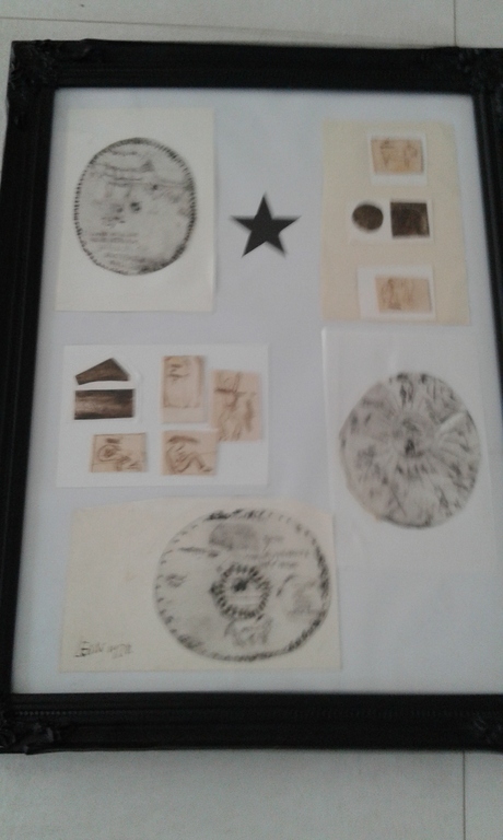 Leon Adriaans, uniek, diverse klein etsen uit 1974 ,gezamenlijk in een lijst verkocht voor € 110!