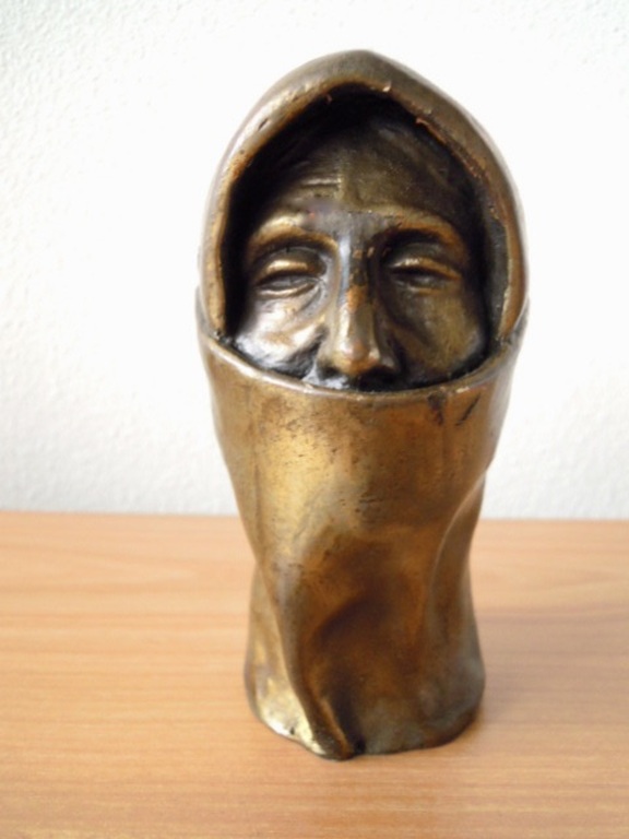 Heel apart beeld dat is verpakt in bronzen laag, 15 cm hoog kopen? Bied vanaf 45!