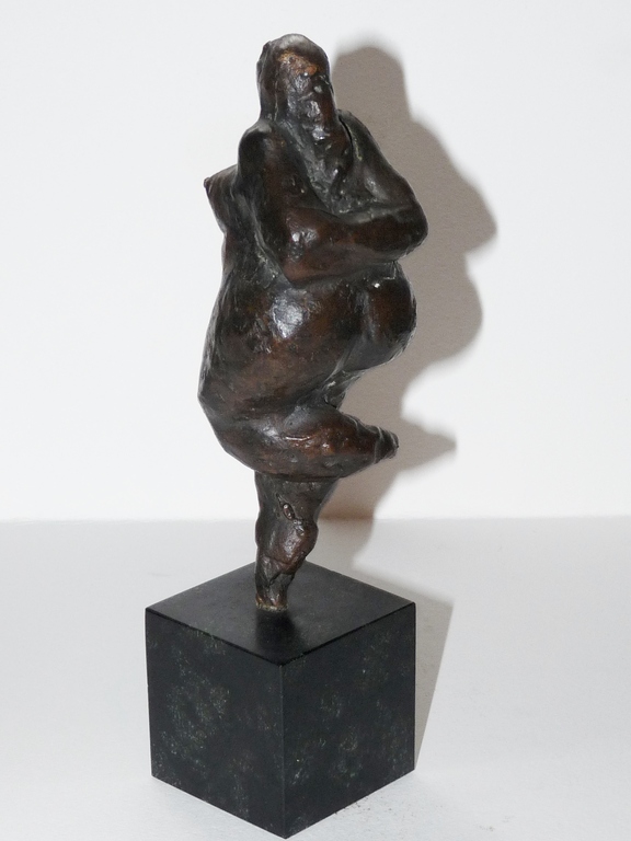 Onbekende kunstenaar, Bronzen beeld op marmeren sokkel, Naakt kopen? Bied vanaf 250!