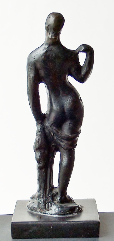 Charlotte van Pallandt - brons - staand met draperie -  kopen? Bied vanaf 600!