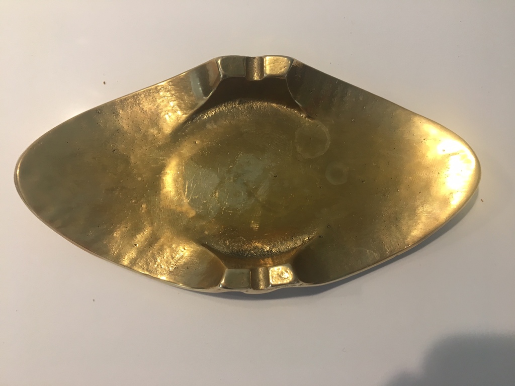 Art deco gestileerde geel koperen asbak - gemonogrammeerd kopen? Bied vanaf 14!