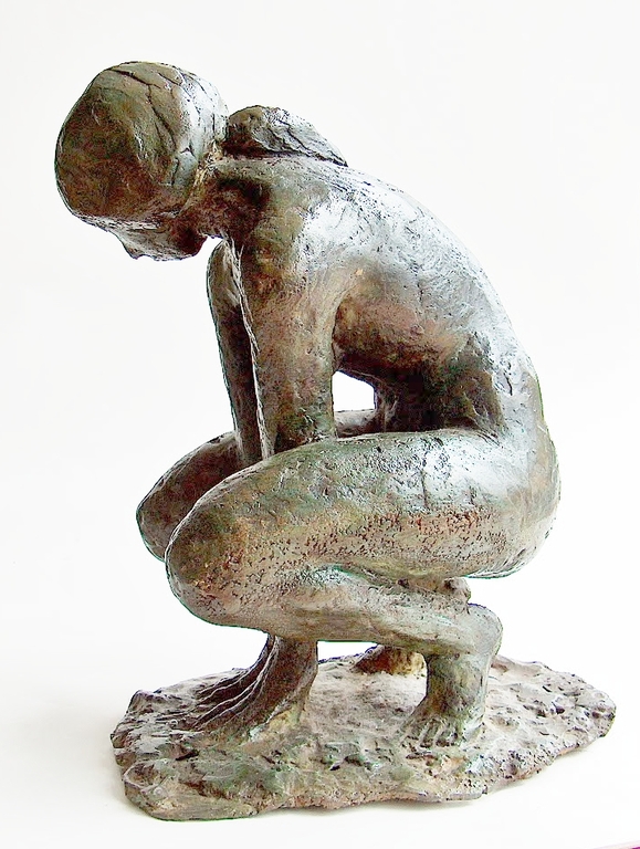 Flory Italianer (1939 - 2009) - gehurkt naakt - brons  kopen? Bied vanaf 1200!