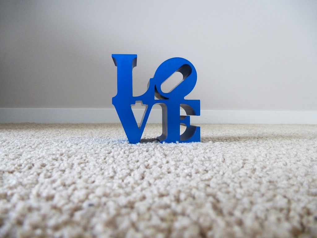 Robert Indiana, beeld: Love, nieuw in doos kopen? Bied vanaf 85!