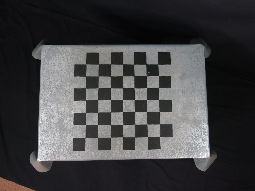 Klaas Gubbels: Zink en hout, Schaaktafel kopen? Bied vanaf 650!