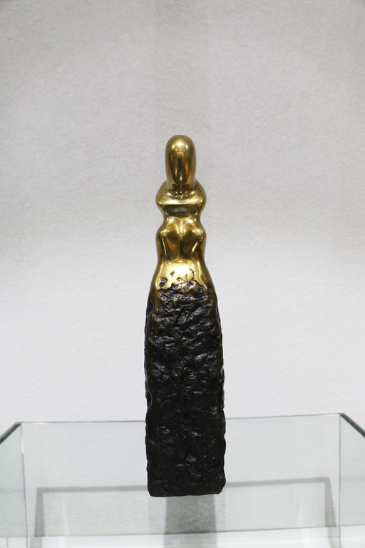 Bronzen sculptuur door Jos van Vreeswijk getiteld 'Foetus' - oplage 1 uit 10. kopen? Bied vanaf 949!