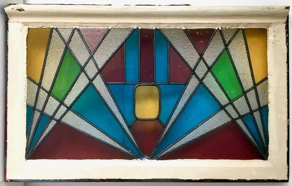 Groot art deco glas-in-lood raam met modernistisch decor ca. 1930 kopen? Bied vanaf 29!