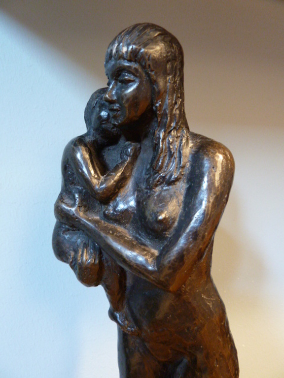 Massief bronzen beeld, Moeder en kind kopen? Bied vanaf 150!