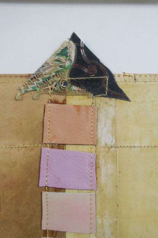 Martje Verhoeven: Collage van leer, Abstracte compositie - Ingelijst kopen? Bied vanaf 50!