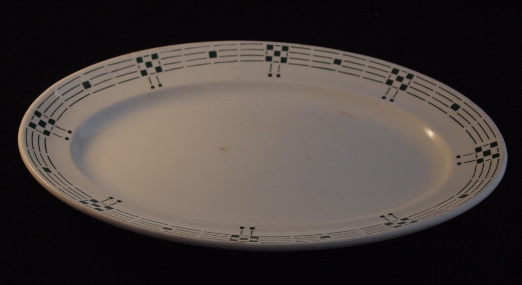 Jugendstil serveerschaal  in de stijl van Chris van der Hoef kopen? Bied vanaf 1!