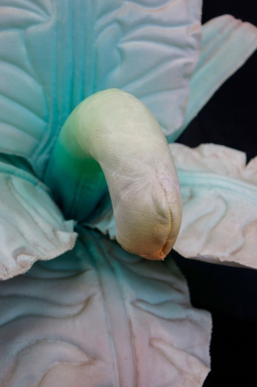 Giotta Tajiri: Object gemengde techniek, Bloem Nr. VII kopen? Bied vanaf 60!