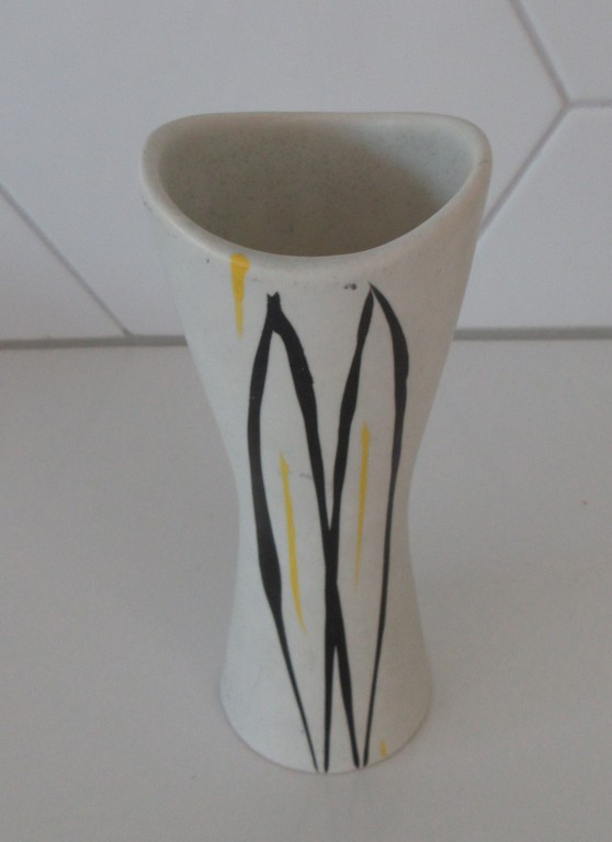 Scheurich Foreign vaasje ca.1960 kopen? Bied vanaf 1!