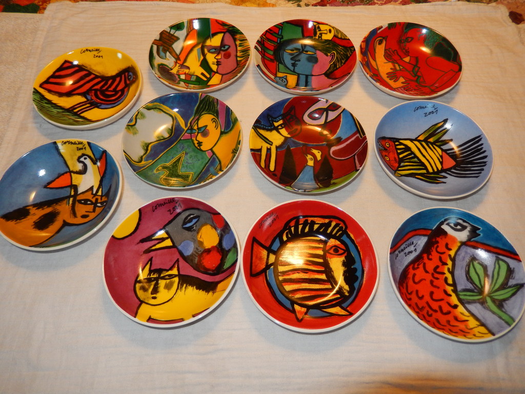 Corneille, 11 verschillende schaaltjes kopen? Bied vanaf 1!