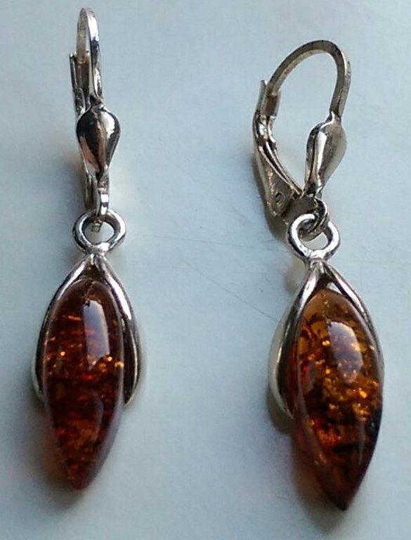 Zilveren oorbellen met amber(baltische barnsteen) kopen? Bied vanaf 17!