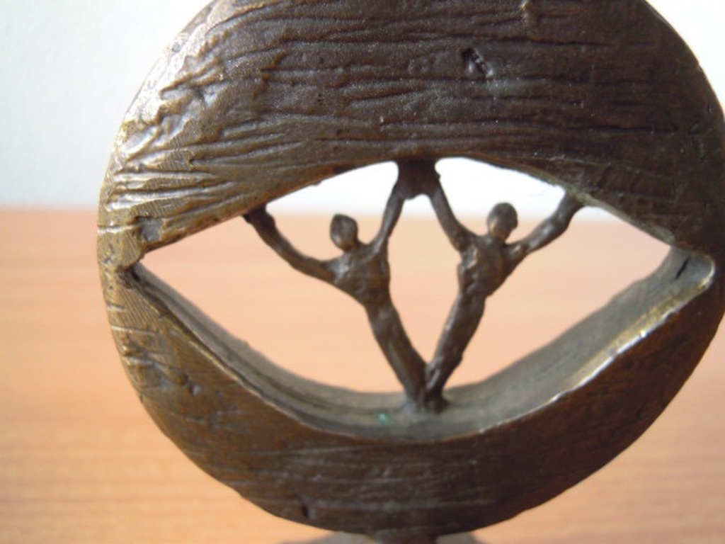 CORRY AMMERLAAN bronzen beeldje / kandelaar 12,5 cm hoog. kopen? Bied vanaf 35!