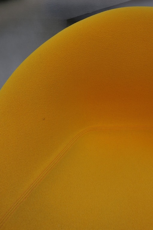 Pierre Paulin: Fauteuil, Little Globe kopen? Bied vanaf 350!