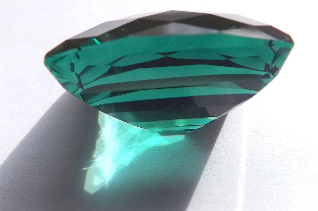 Natuurlijke “Rectangle Checker Cut” Amethyst van 39.95 karaat kopen? Bied vanaf 1!