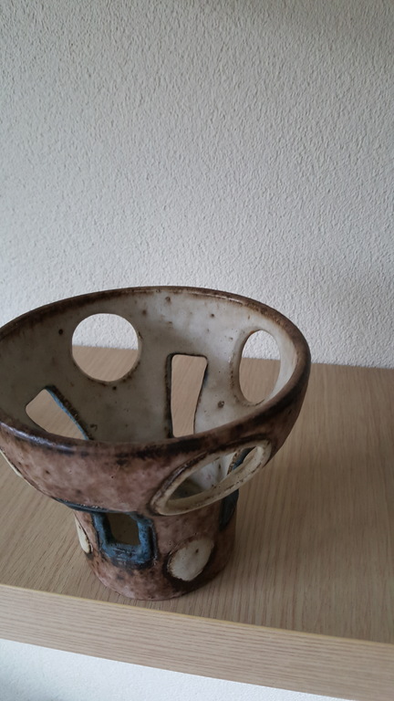 Hannie Mein gedecoreerde waxinelichthouder, gemerkt aan de onderkant. kopen? Bied vanaf 25!
