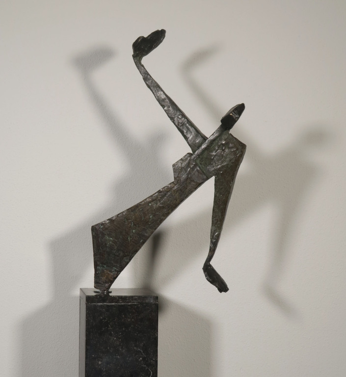 Ad M. Jenner: Bronzen beeld, Z.T. Figuur verkocht voor € 350!