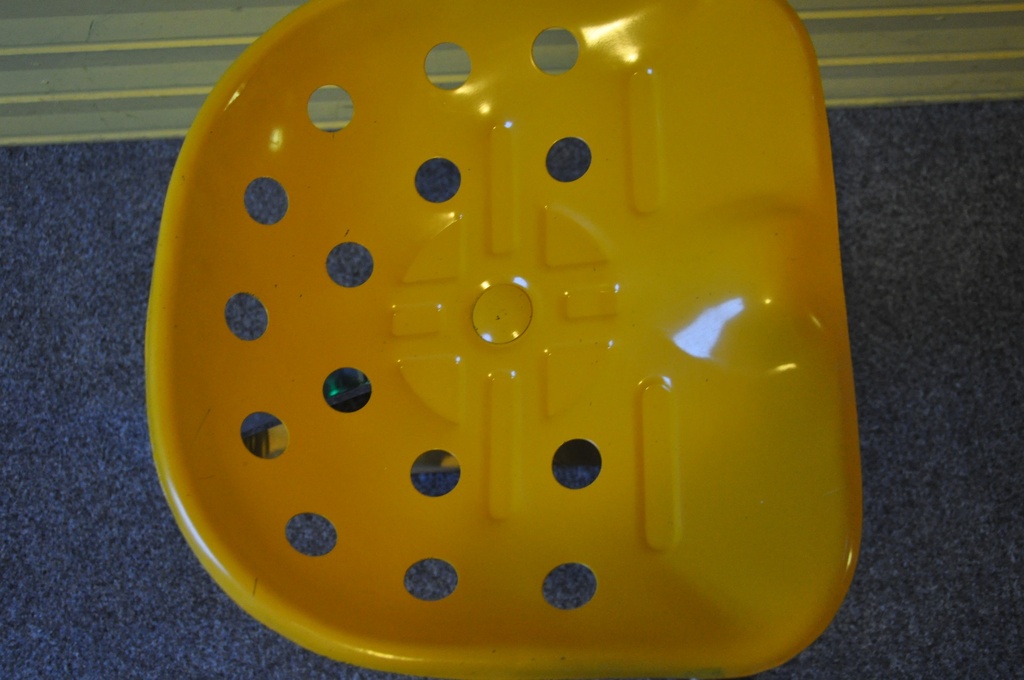 Achille Castiglioni: Mezzadro kopen? Bied vanaf 450!