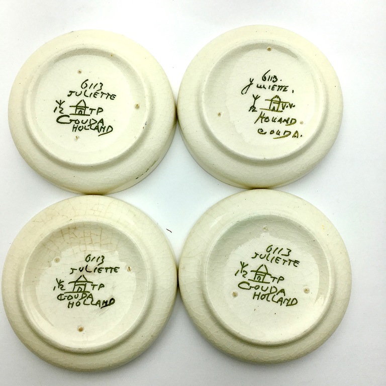 Plateelbakkerij Zuid-Holland Polychrome beker, petit-four schaaltjes 'Juliette' kopen? Bied vanaf 1!